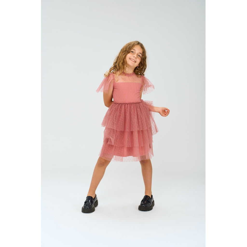 Narice, Dress