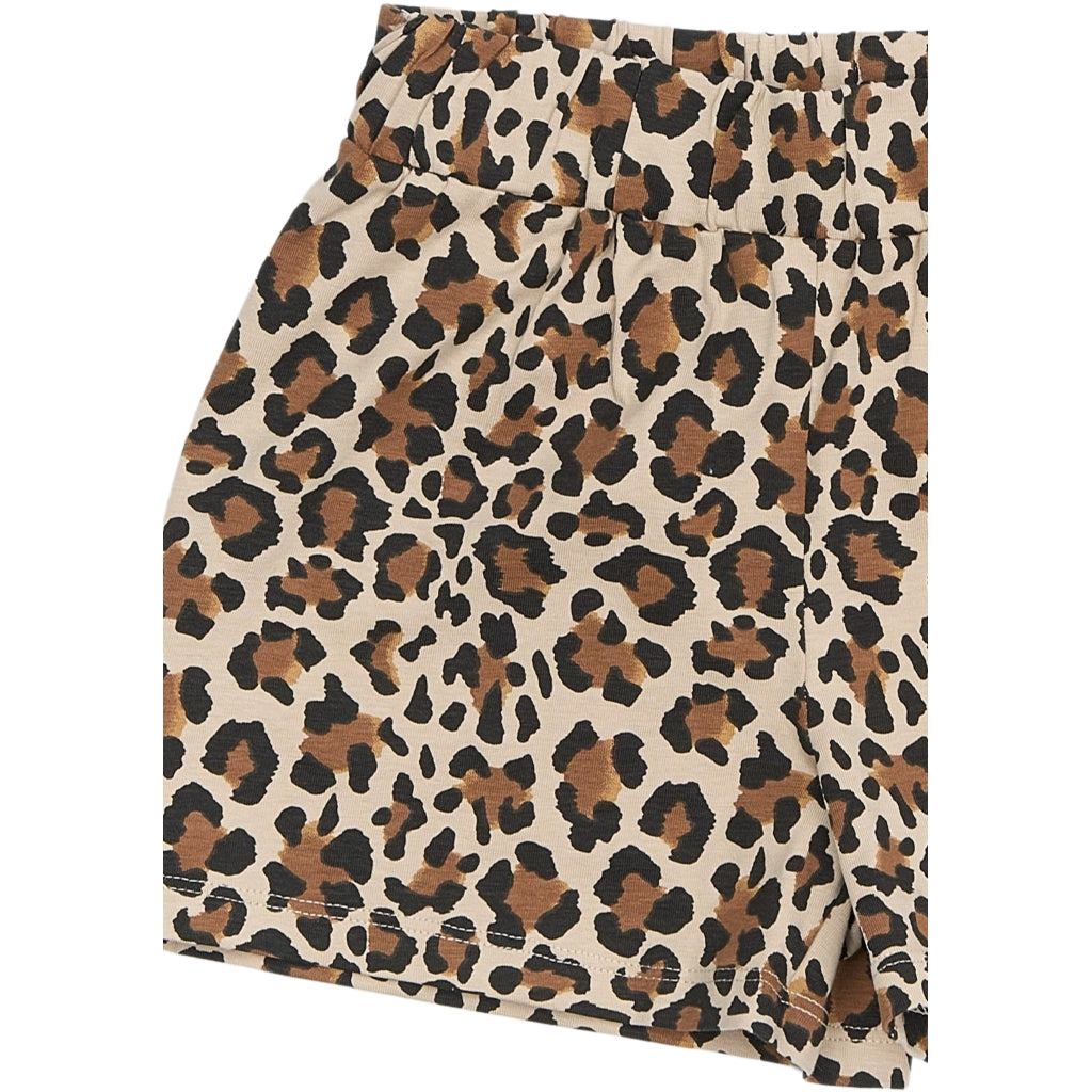 Shorts, Leo