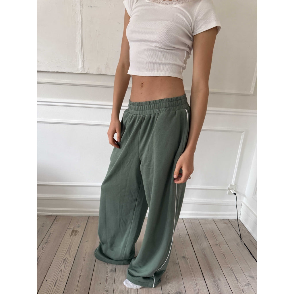 Baggy Jogger Pants, Dusty Green