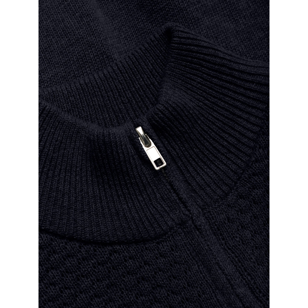 Loke Zip Knit