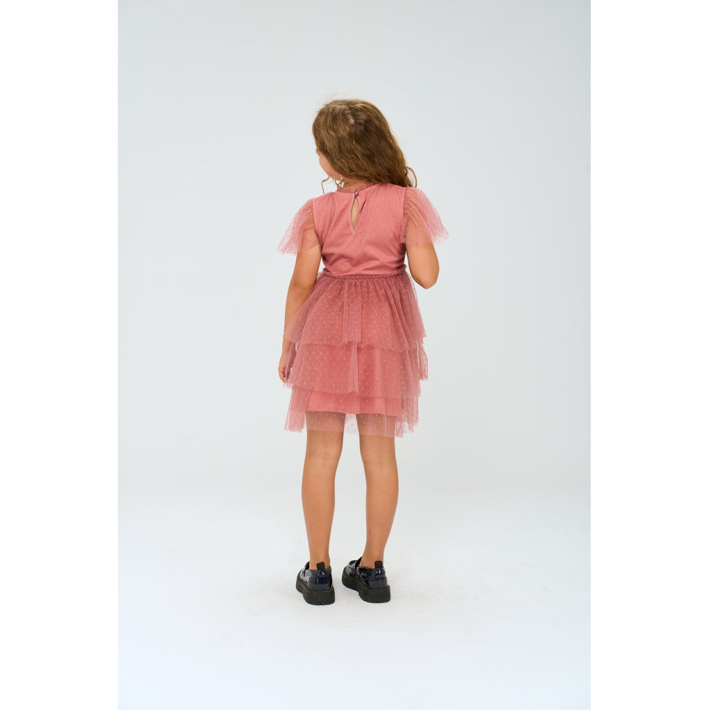 Narice, Dress