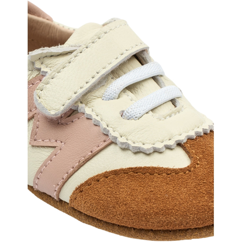 Prewalker Sneaker, Adobe Rose
