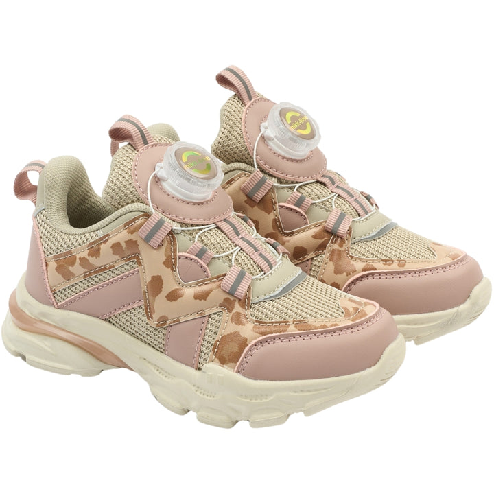 Sneakers w Spin, Cinder