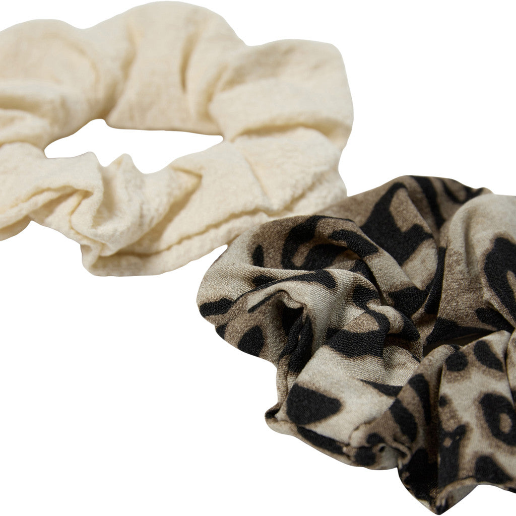 ANDREASY scrunchie