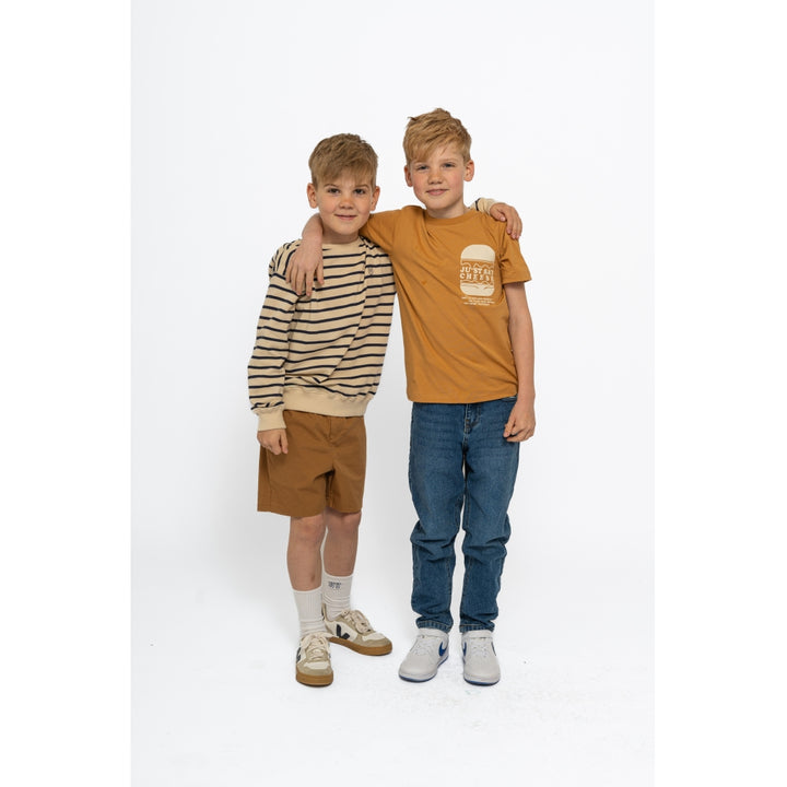 Neely T-Shirt, Apple Cinnamon