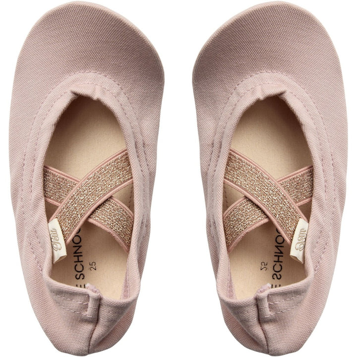 Fimleikaskógvar, Dusty Rose