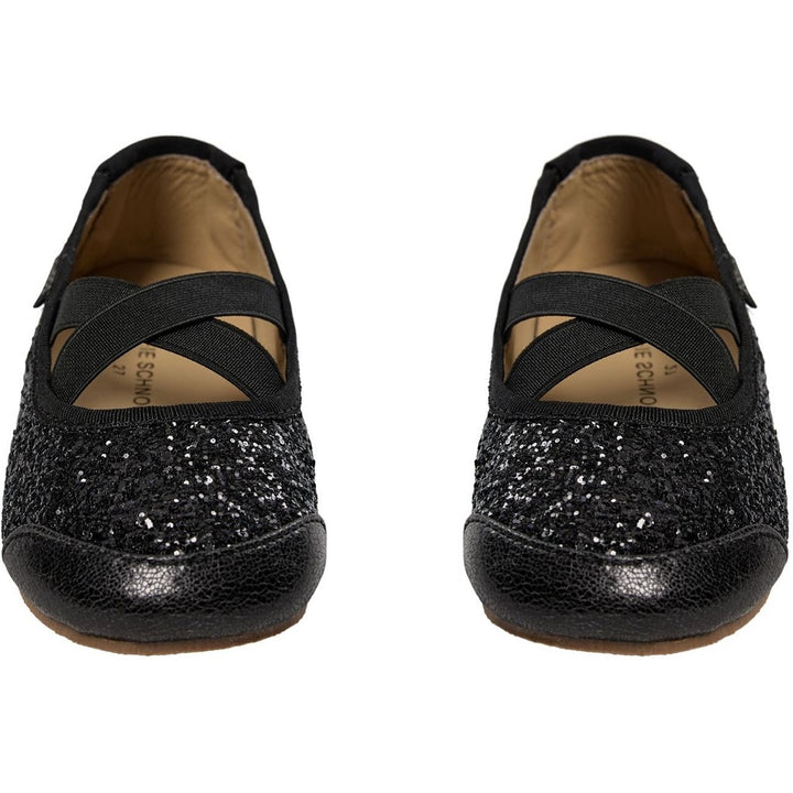 Ballerina, Black